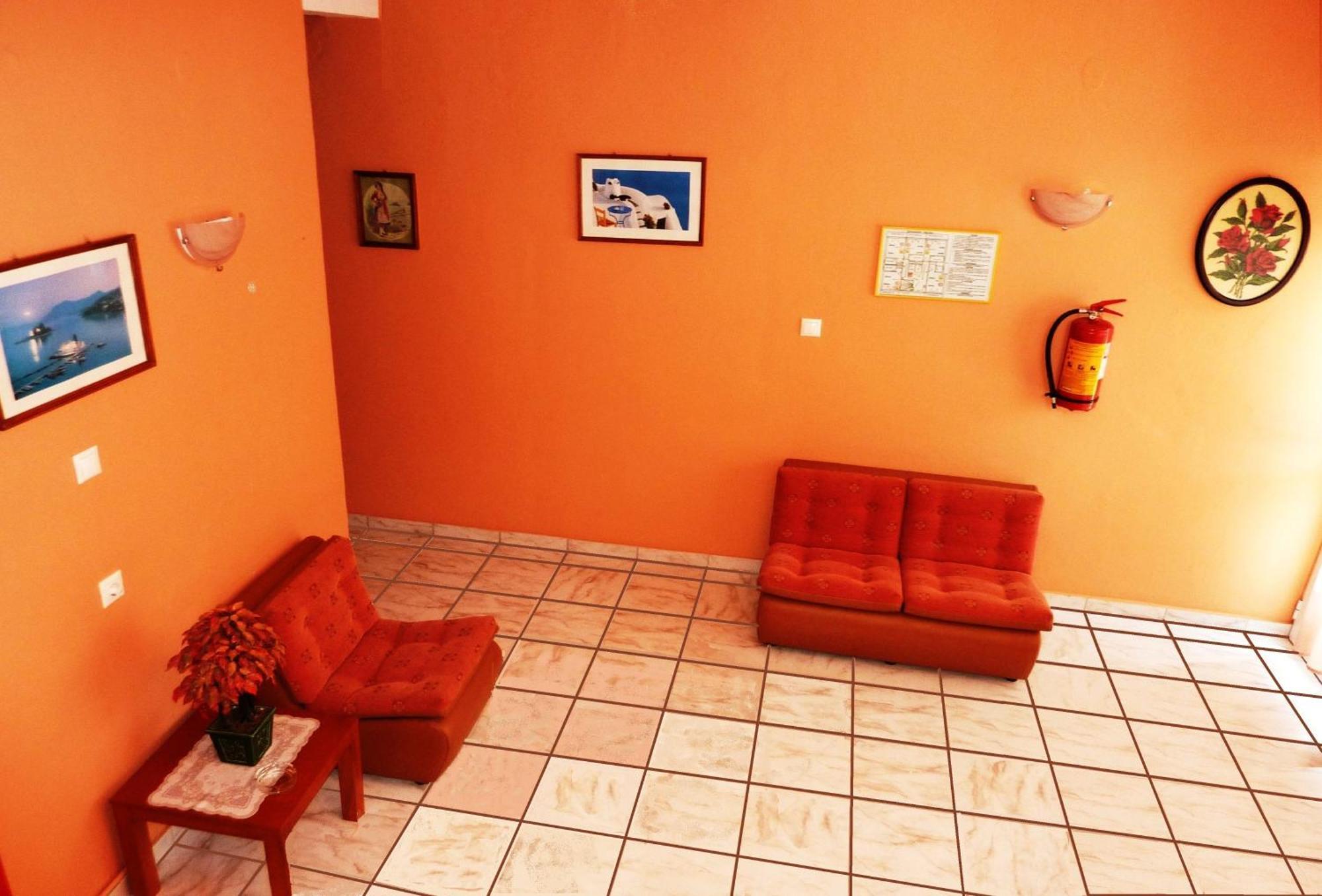 Ξενοδοχείο Hotel Perama 2*